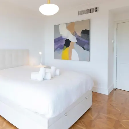 Exceptional Super-cannes Glaieuls With Sea View Swimming Pools Jacuzzi Ferienhaus