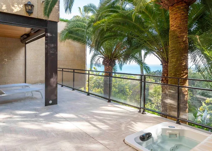 Exceptional Super-cannes Glaieuls With Sea Views Pools & Private Jacuzzi *