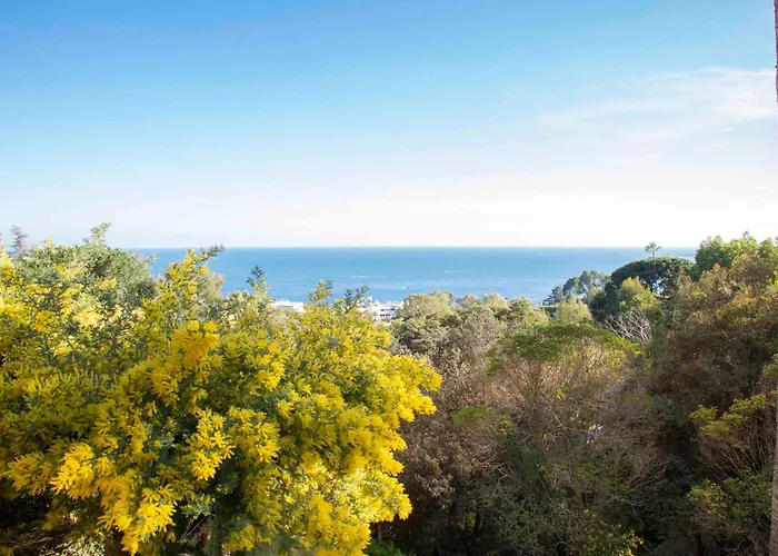 Hébergement de vacances Exceptional Super-cannes Glaieuls With Sea Views Pools & Private Jacuzzi Vallauris