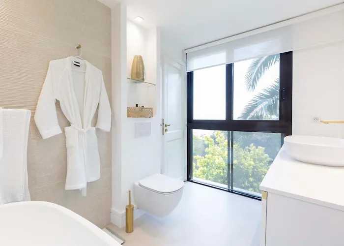 Hébergement de vacances Exceptional Super-cannes Glaieuls With Sea Views Pools & Private Jacuzzi *