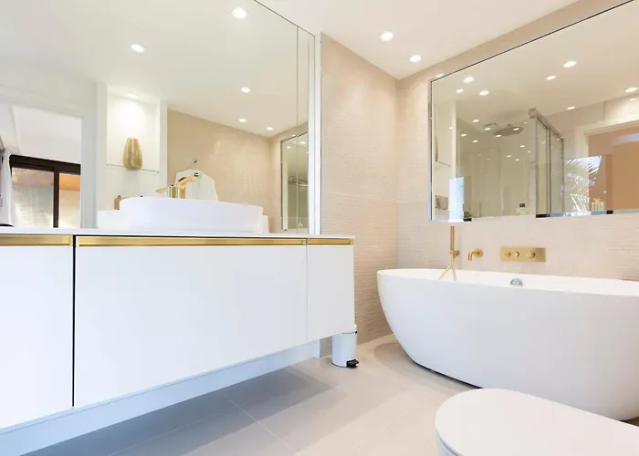 Exceptional Super-cannes Glaieuls With Sea Views Pools & Private Jacuzzi * Vallauris